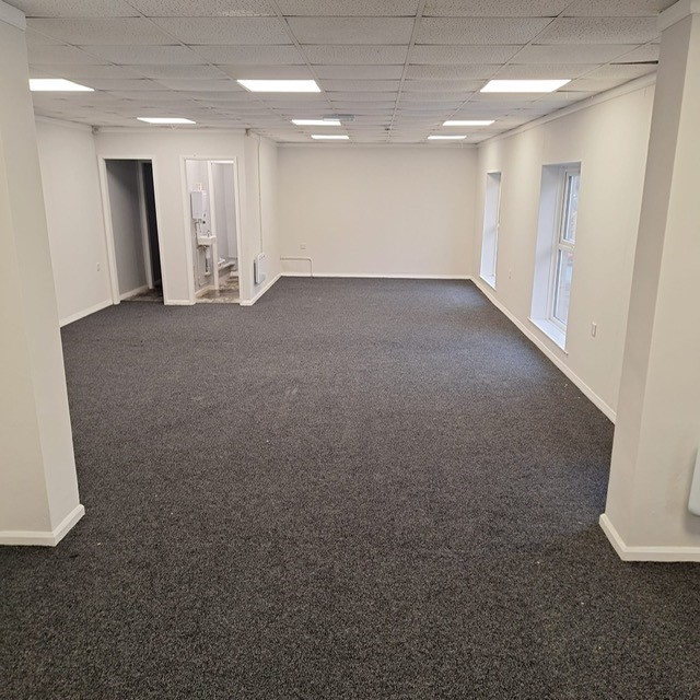 Industrial Unit in Shipley - photo 2